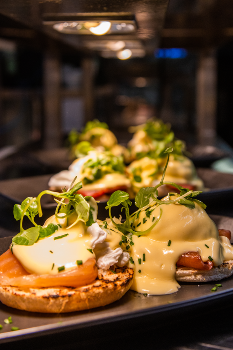 The Peacock Barlow - Eggs Benedict